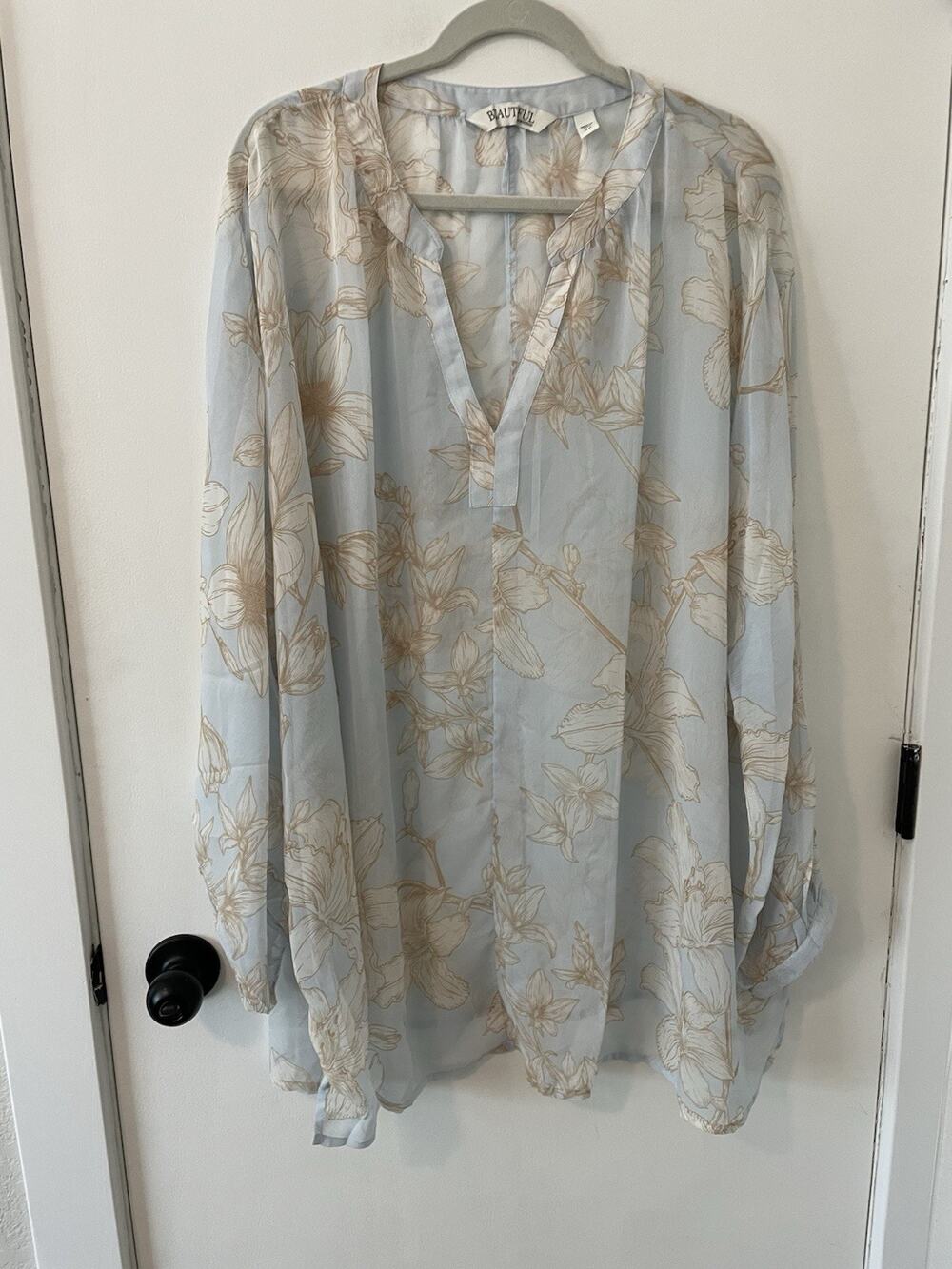 BEAUTIFUL by Lawrence Zarian Women's Top 3X Printed Y-Neck A637343 Icy Blue A9